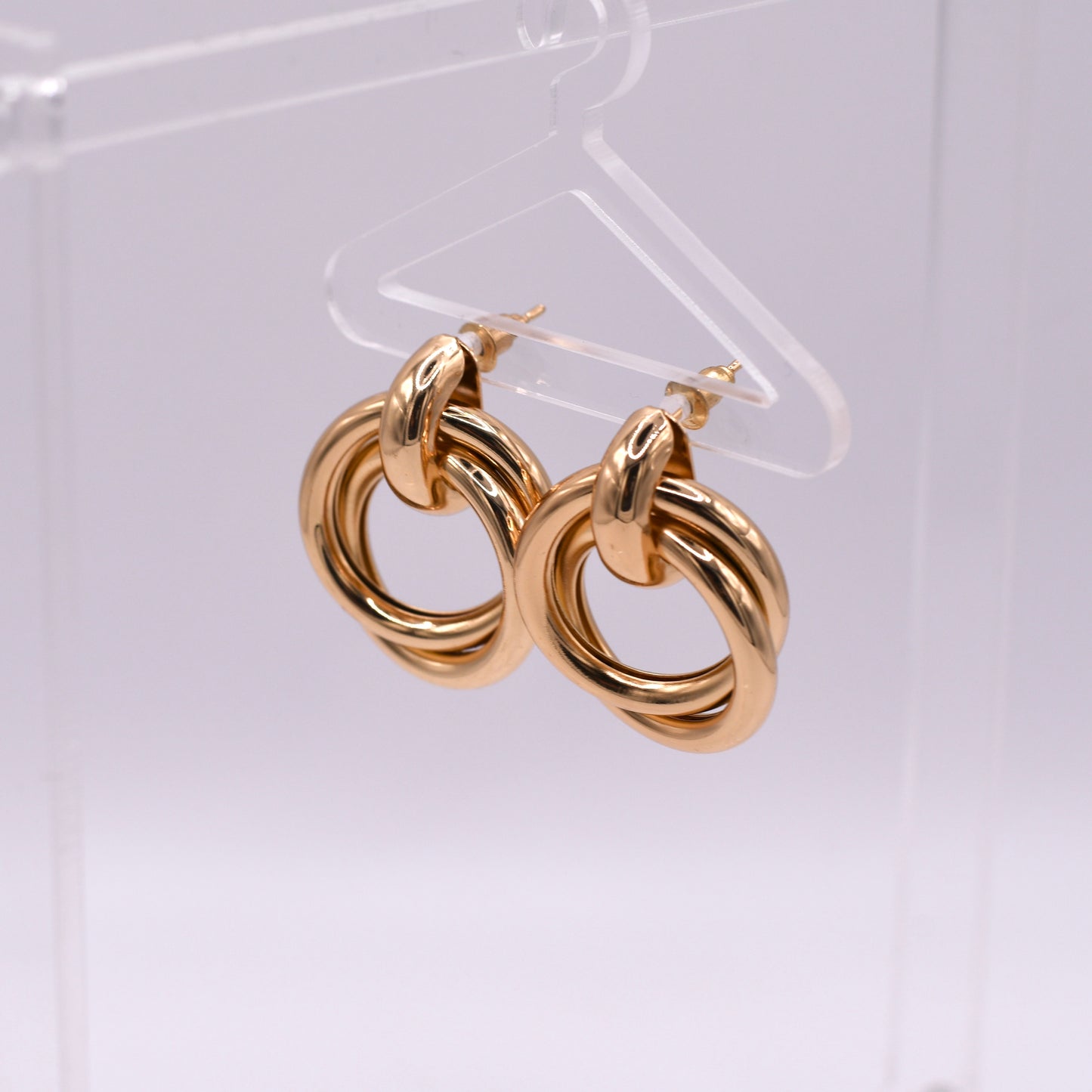 Encircled Studs